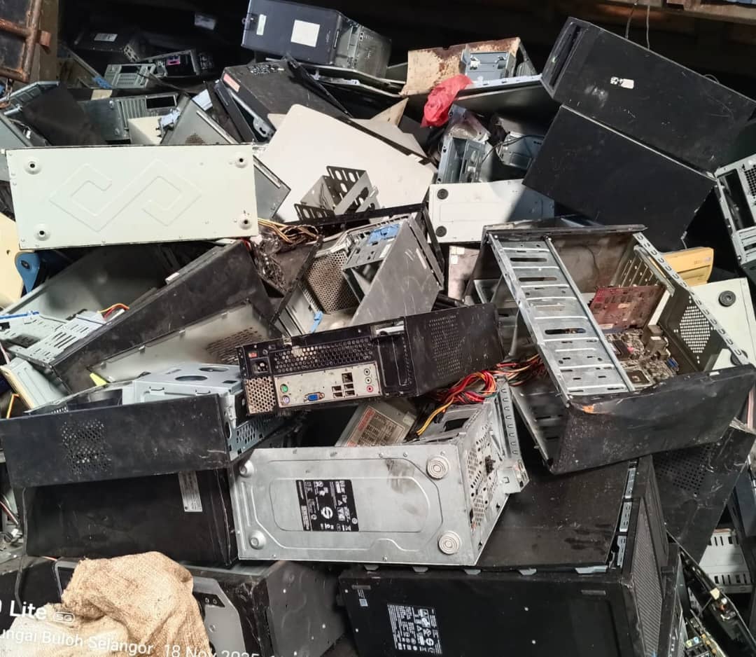 Kedai Besi Sam sorting yard in Selangor